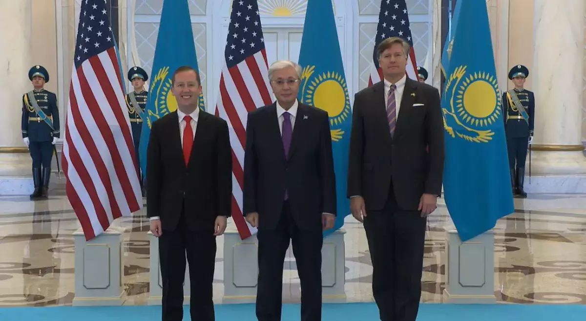 Спецпредставитель Дональда Трампа и замгоссекретаря США прибыли в Акорду