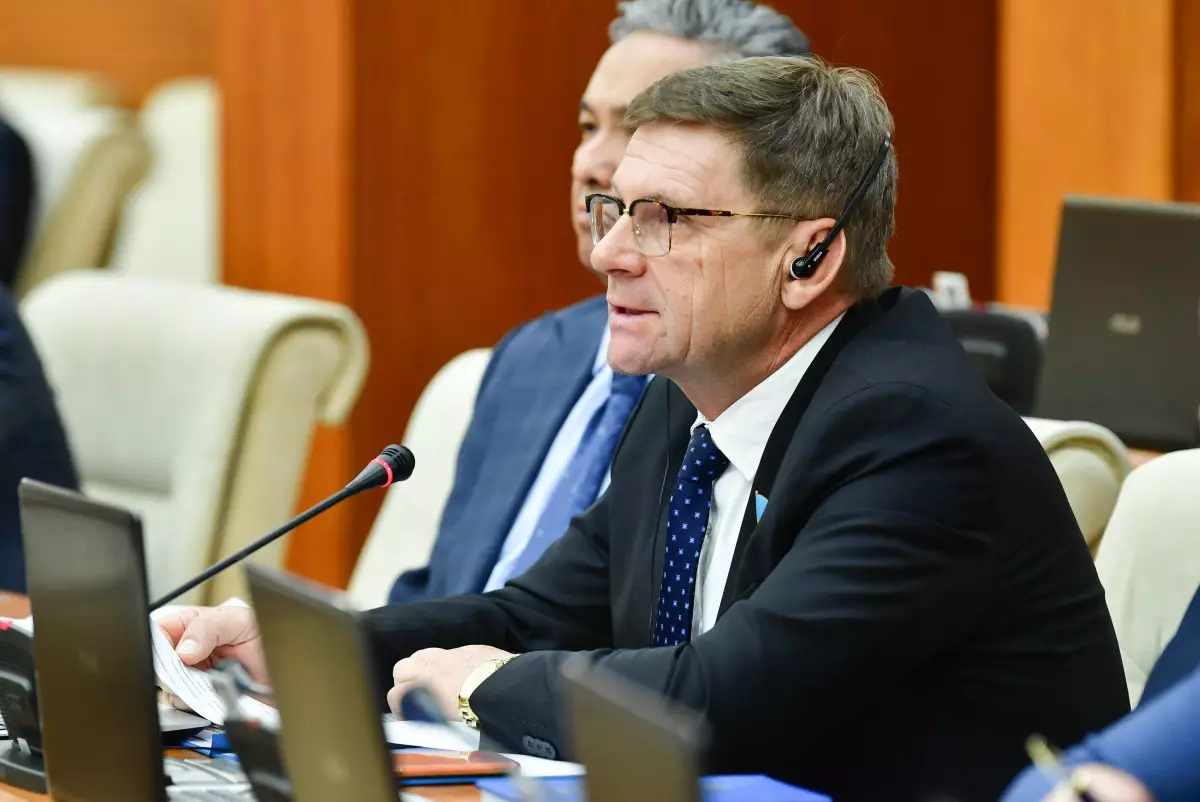 "Меня подделали": депутат Пономарев потребовал остановить волну дипфейков