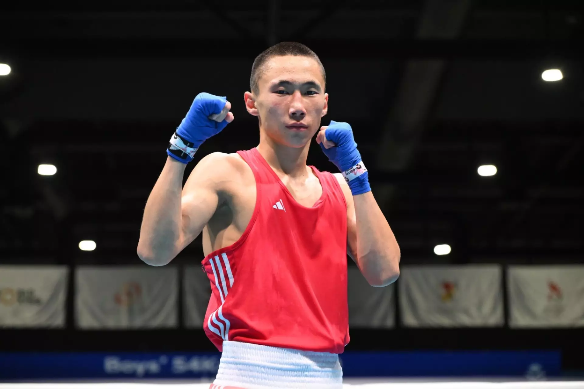 Восемь казахстанских боксеров пробились в финал юношеской Азиады