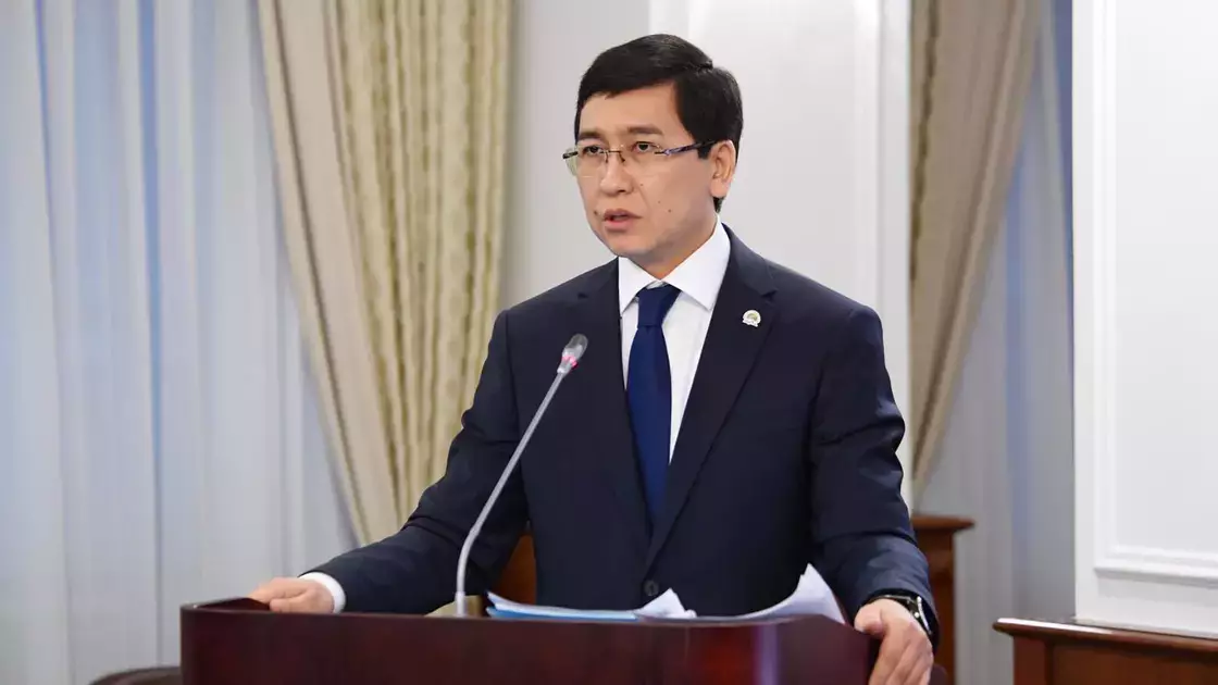 "Әйтеуір білгенін істеп жүр": Асхат Аймағамбетов археологиялық жұмыстарға қатысты шындықты айтты