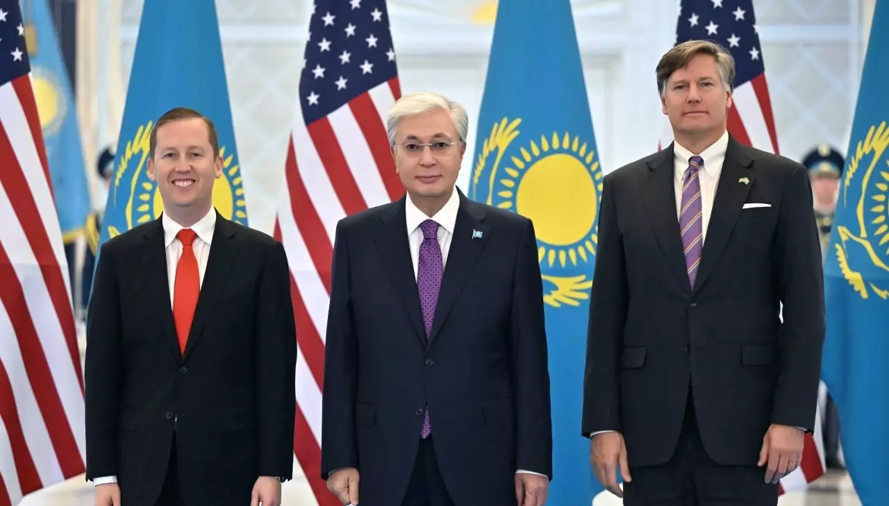 Токаеву передали приветствие от Трампа