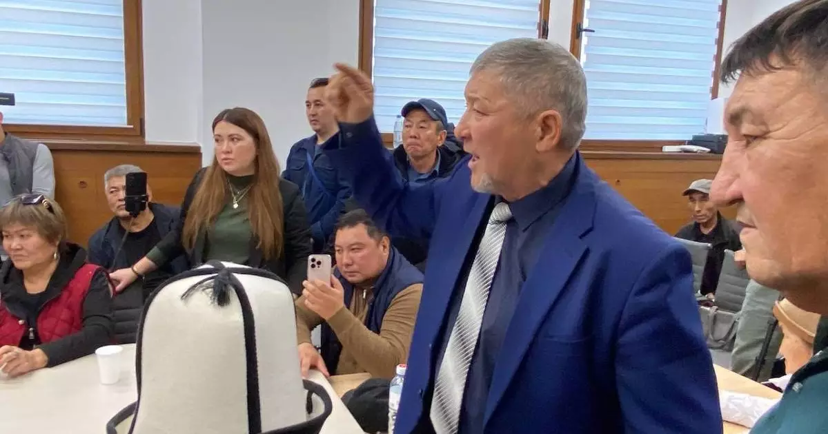  «Бізге қазақ мектебі керек» — алматылықтар әкімдікке барды 