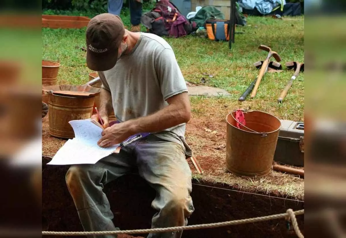 В Казахстане ужесточат наказание для “черных копателей” – депутат