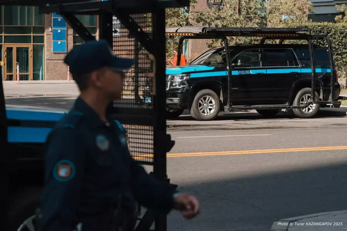Массовые задержания чиновников продолжаются на юге Казахстана