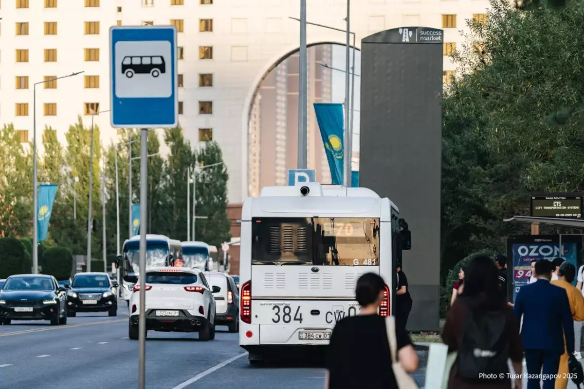 «Не нужно этой пропаганды»: казахстанский депутат о книгах и мультфильмах с ЛГБТ-сюжетами