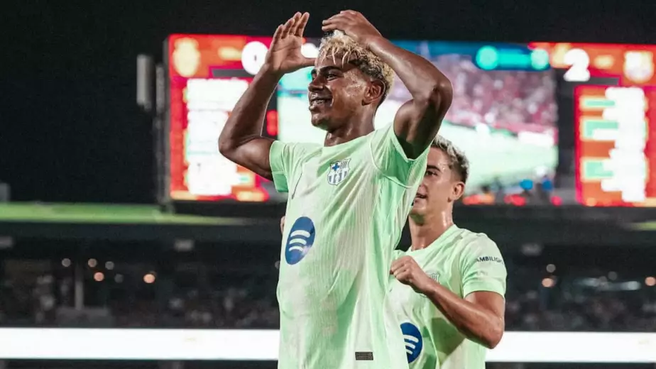 Поведение Ямаля в матче с "Реалом" подвергли осуждению в "Барселоне"