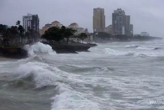 На Кубе эвакуировали более 735 тысяч человек из-за урагана "Мелисса"