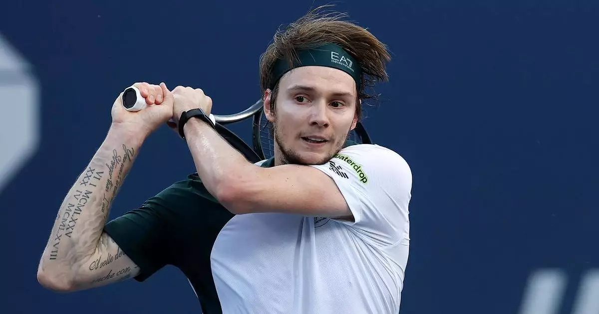  `Тәкаппарлықпен қарайды`: Қазақ теннисшісін қарсыласы үйіне қайтарып жіберетінін айтты 