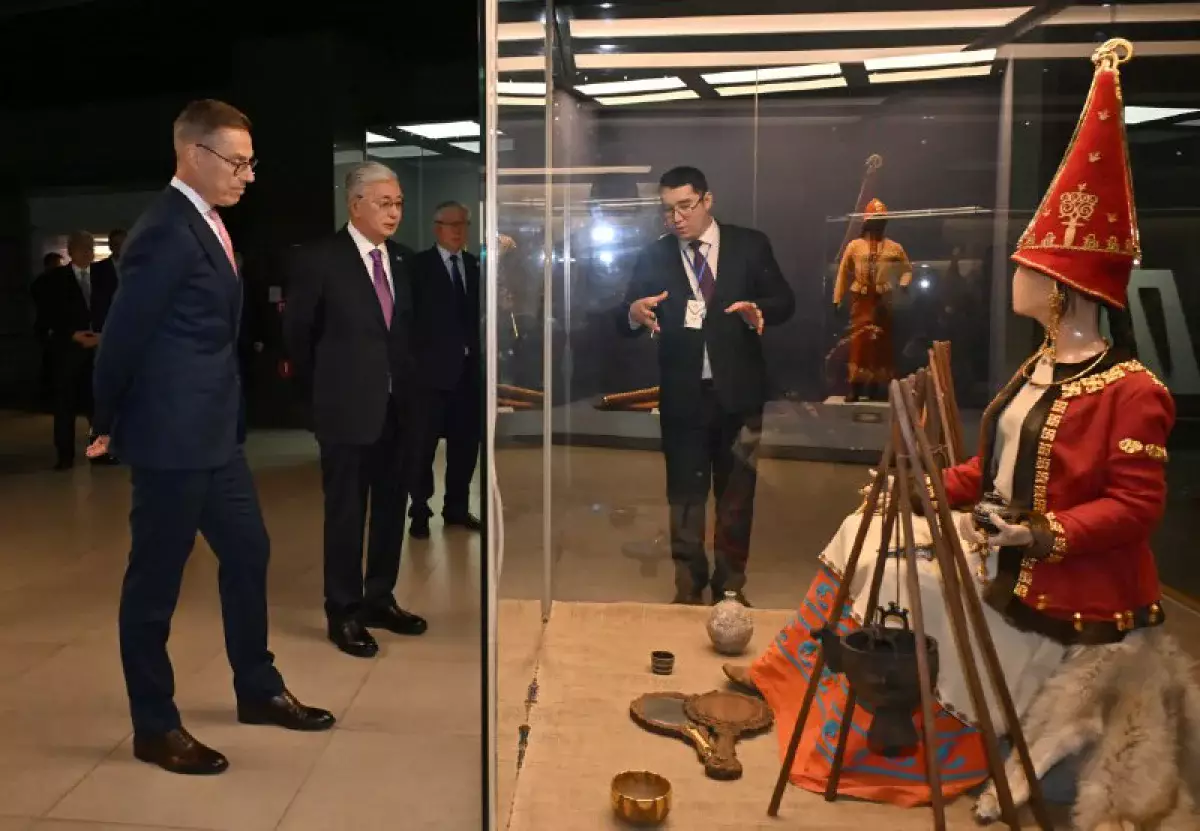 Касым-Жомарт Токаев и Александр Стубб посетили Национальный музей