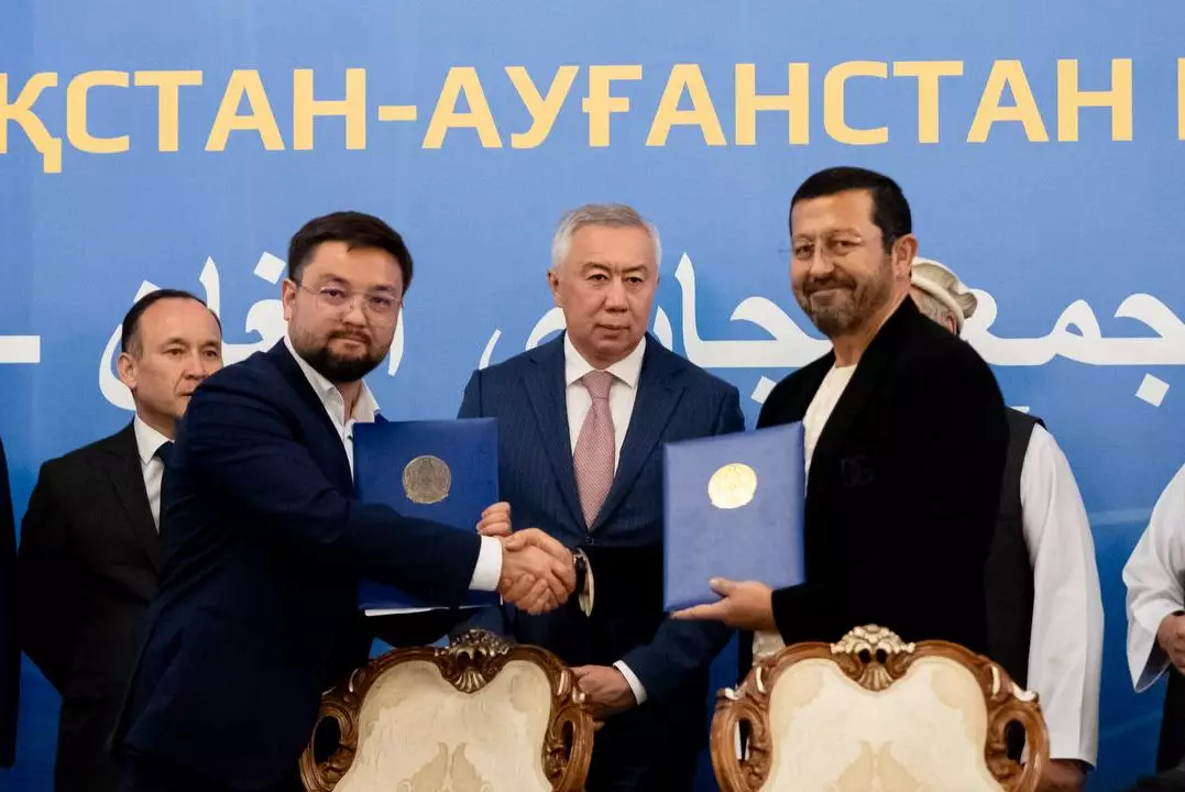 Казахстан и Афганистан подписали соглашения на 303 млн долларов