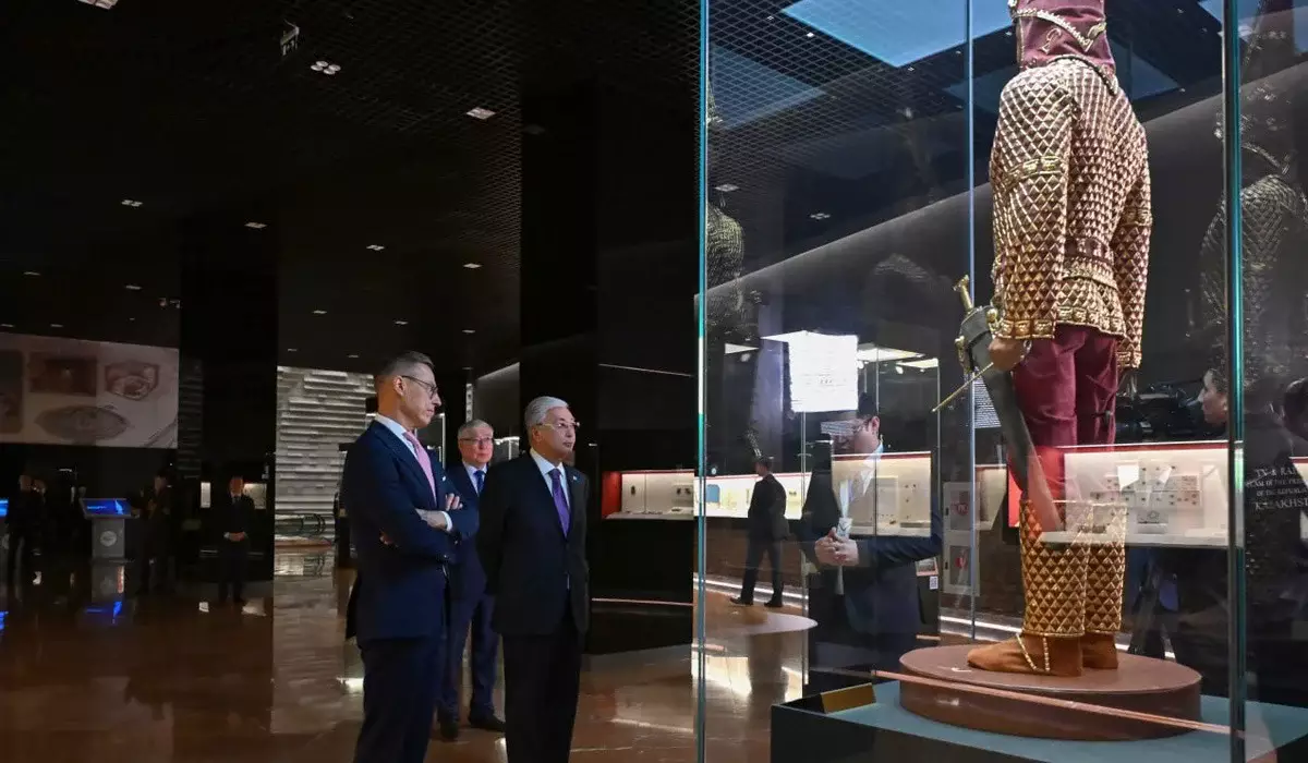 Тоқаев пен Стубб Ұлттық музейді аралады