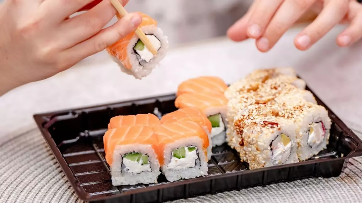 Түркістанда сушиден жаппай улану болған кафе қайтадан заңсыз жұмыс істеген