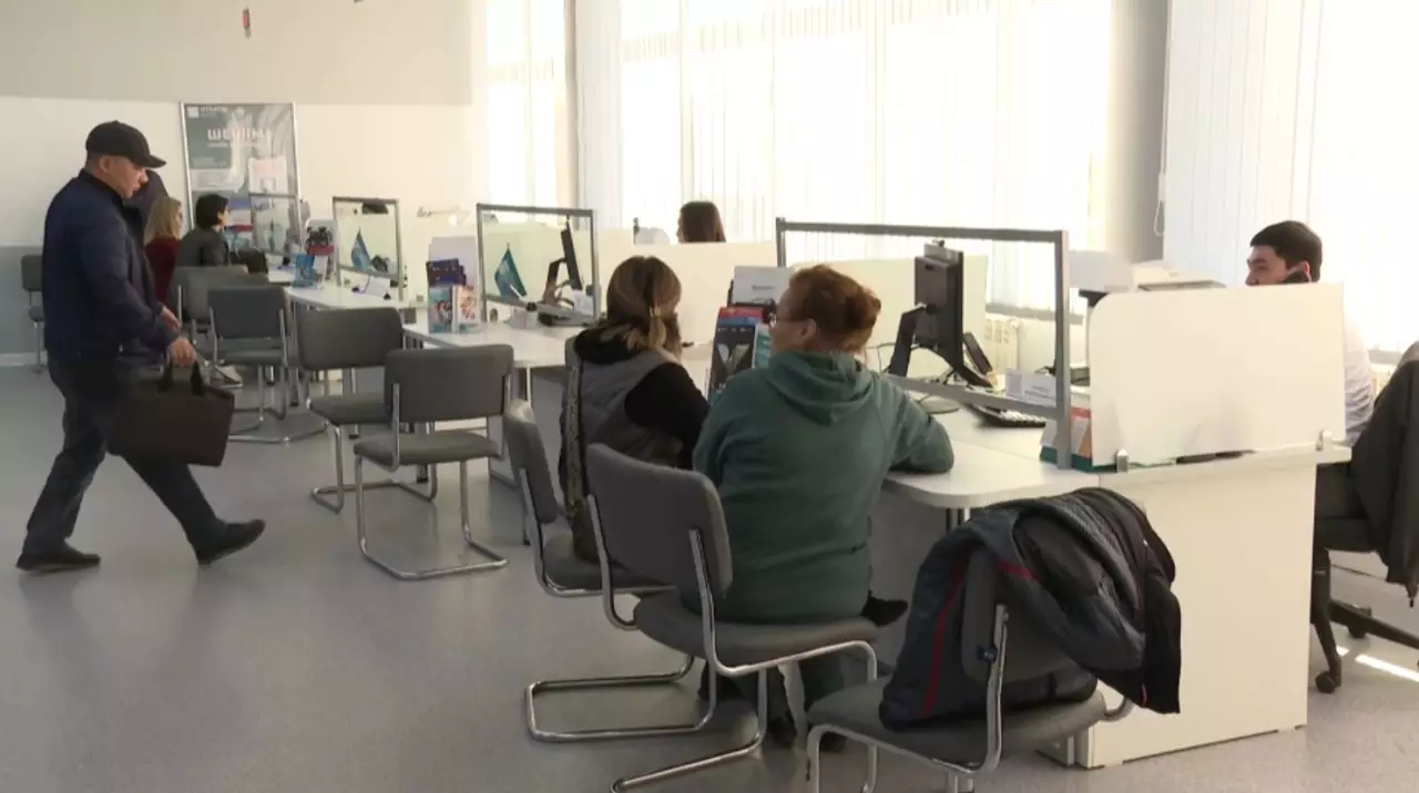 Сарапшы: Алаяқтық үшін банктер де жауапты