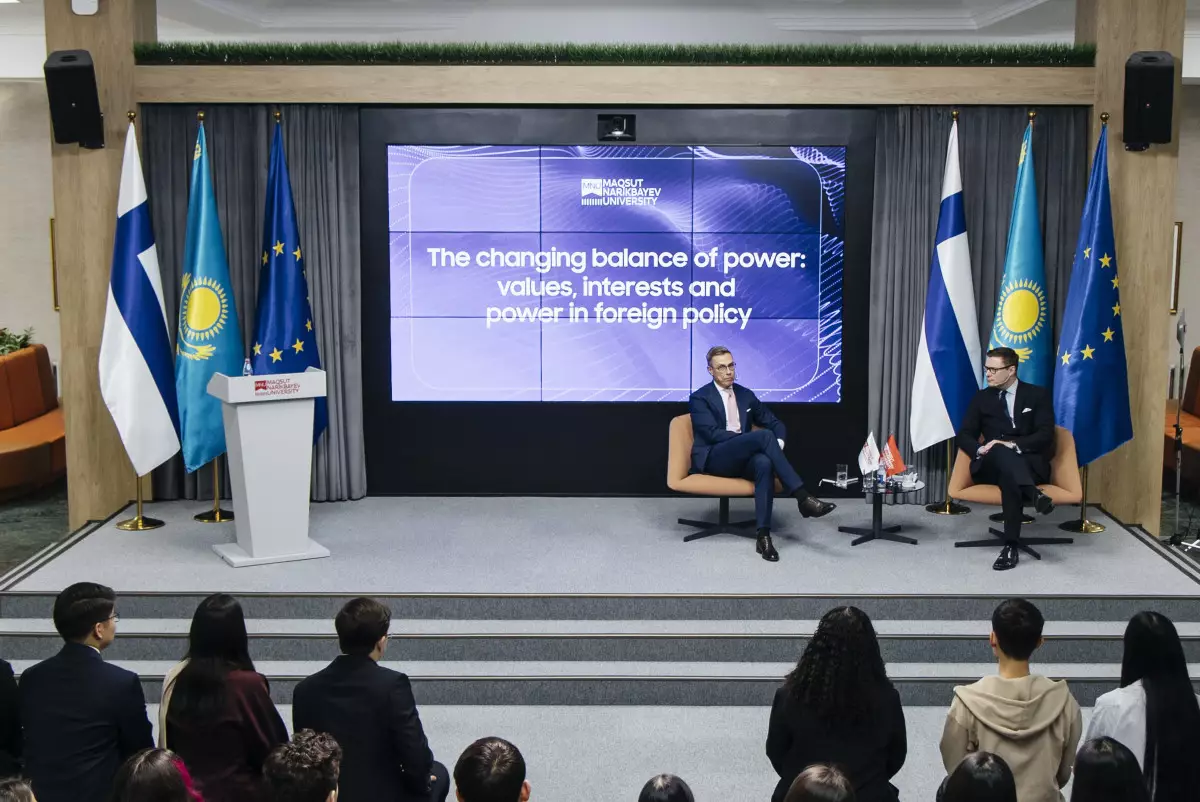 Президент Финляндии провел открытую лекцию для казахстанских студентов