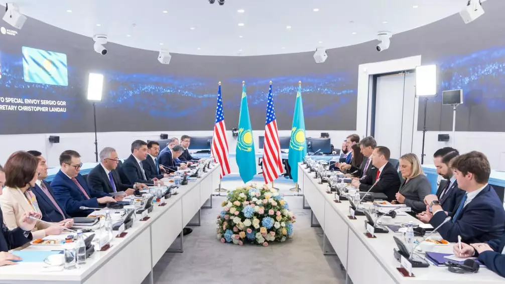 Астана мен Вашингтон арасындағы экономикалық көпір: Бектенов келіссөздер өткізді