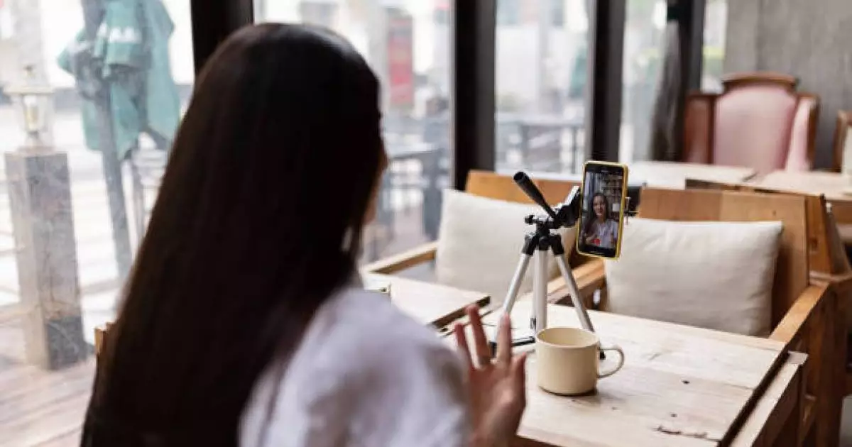  Қытайда дипломы жоқ блогерлерге қаржы, медицина, заң және білім туралы сөйлеуге тыйым салынды 