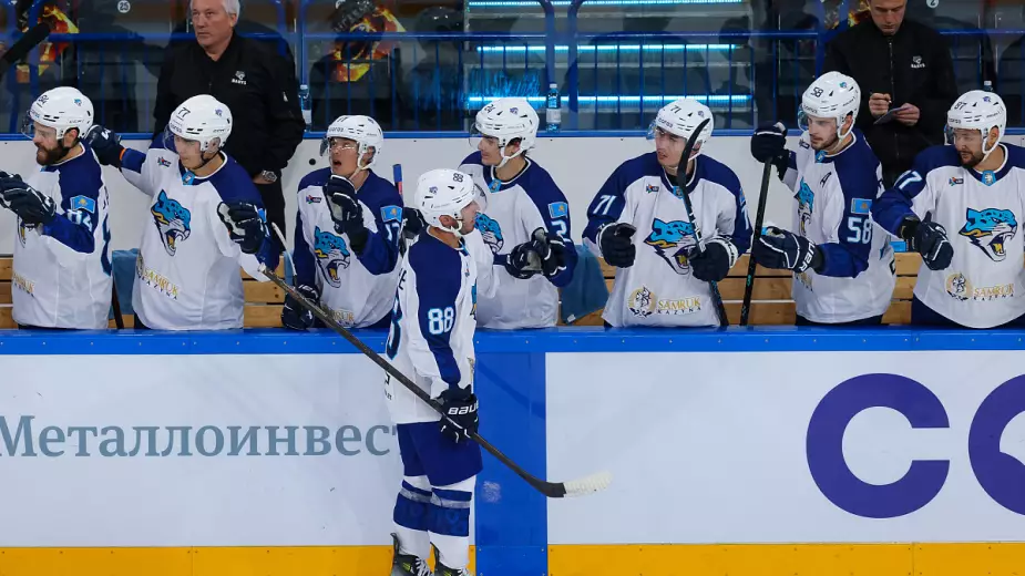 "Барыс" почти спас матч с конкурентом по Конференции КХЛ (ВИДЕО)