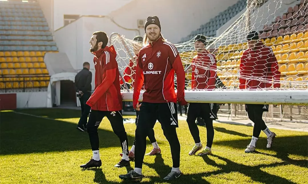 «Ақтөбе» ашуға мінді: клуб жалған ақпарат таратқандарға үн қатты