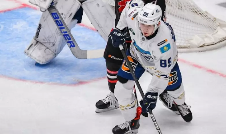 "Барыс" уступил "Авангарду" в юбилейном матче тренера