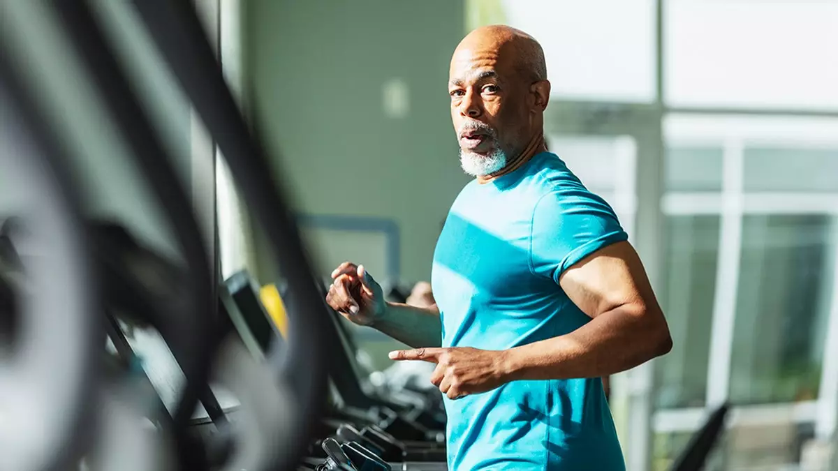 Мужчинам, возможно, нужно работать вдвое усерднее женщин, чтобы предотвратить потенциально смертельные заболевания.