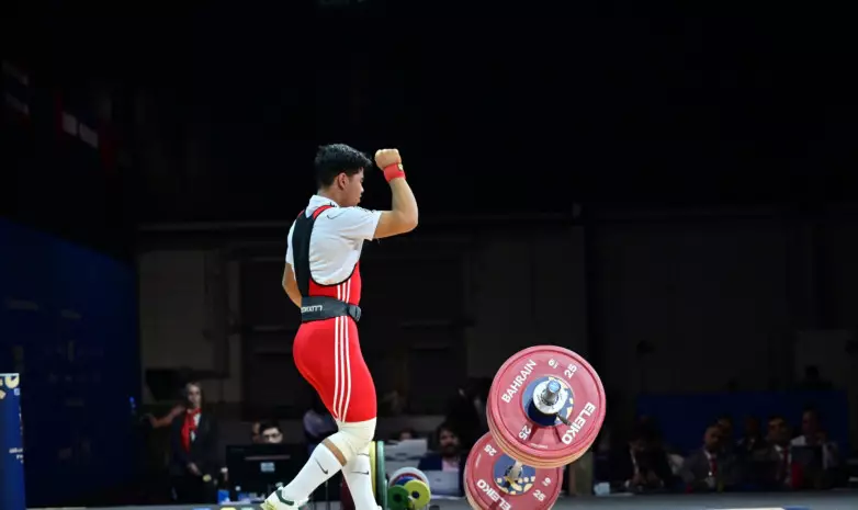 Казахстанский тяжелоатлет взял вторую медаль на Азиаде-2025