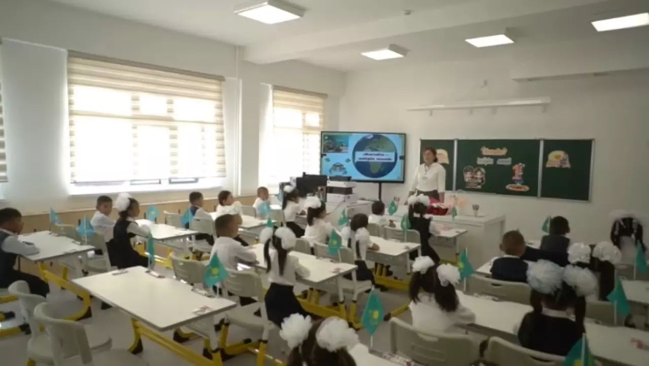 Две школы построили в рамках нацпроекта в Келесском районе