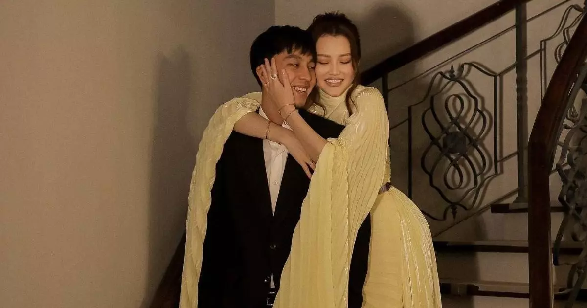  `Духы мықты, тентек қызбын`: Ерке Есмахан күйеуіне талай боқтағанын айтты 