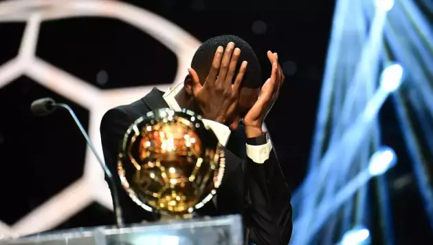 ПСЖ решил "отдать" "Золотой мяч" экс-игроку "Реала"