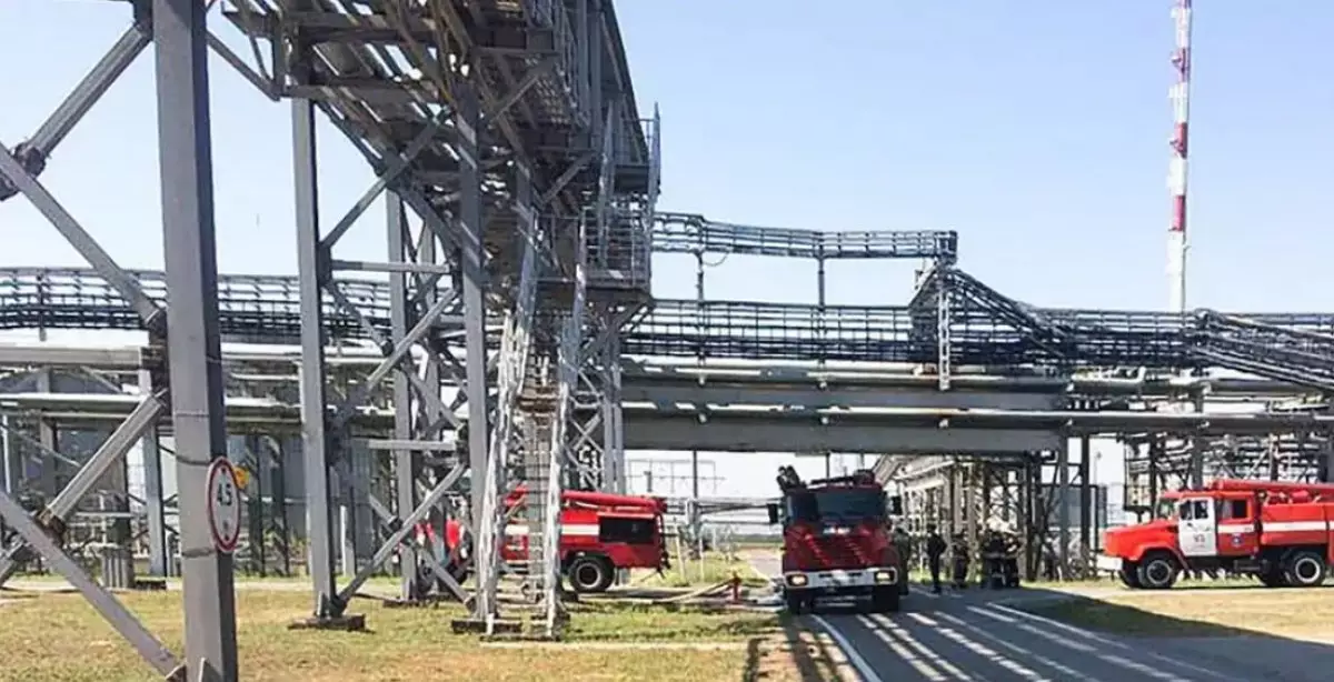 Украина Ресейдің үш мұнай-газ зауытына соққы жасады