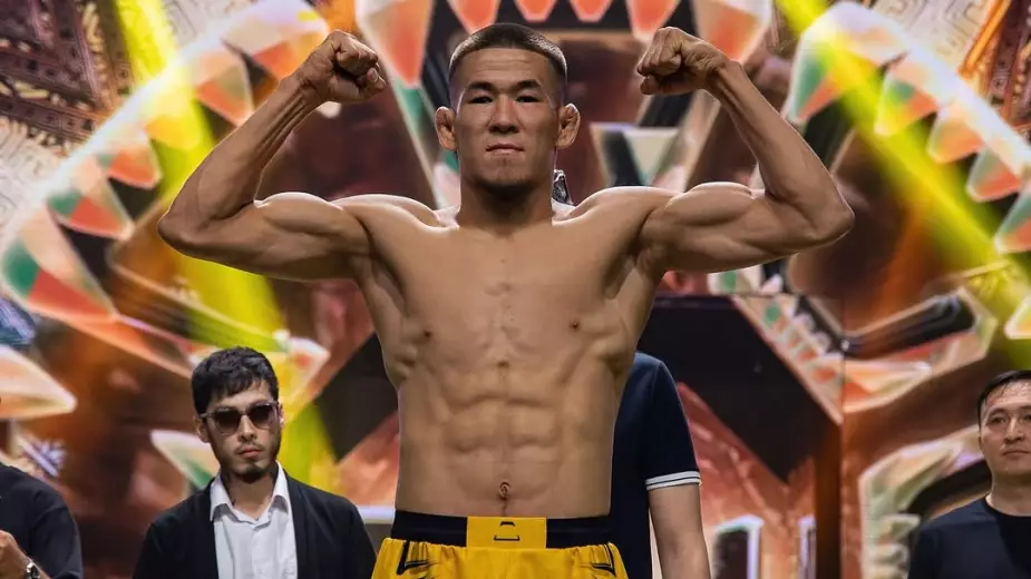 Кожахмет Имангали продлил победную серию на турнире OCTAGON 80