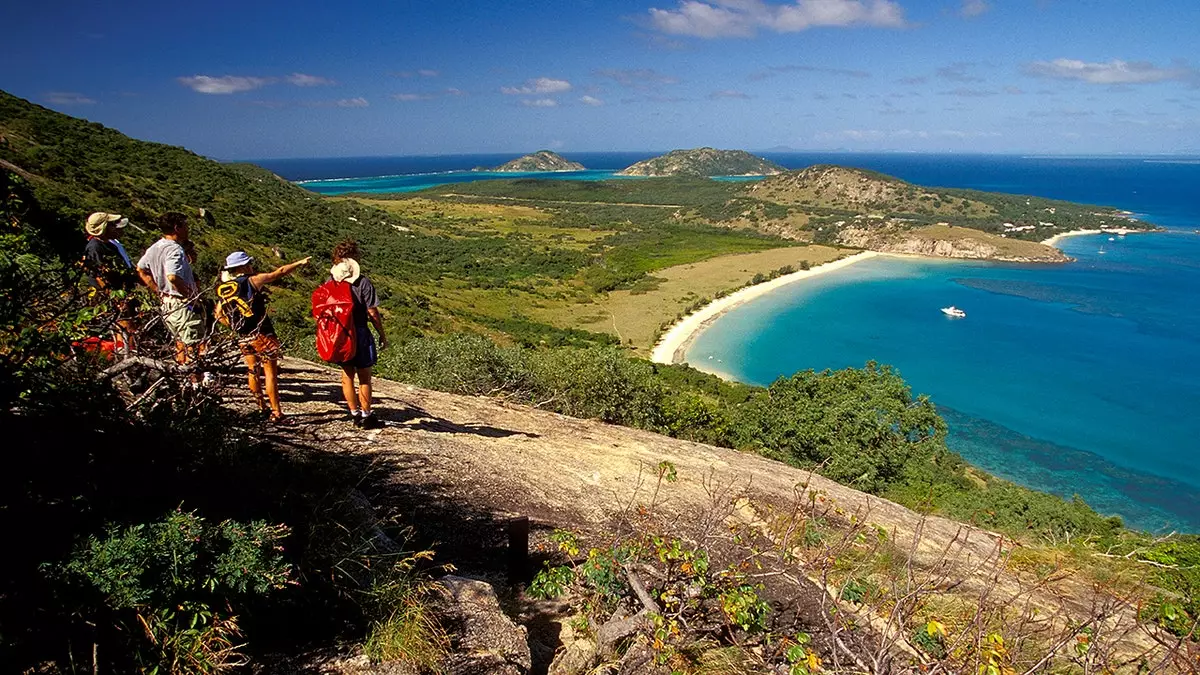 80-летняя австралийка скончалась на острове после того, как круизный лайнер ушел без нее.