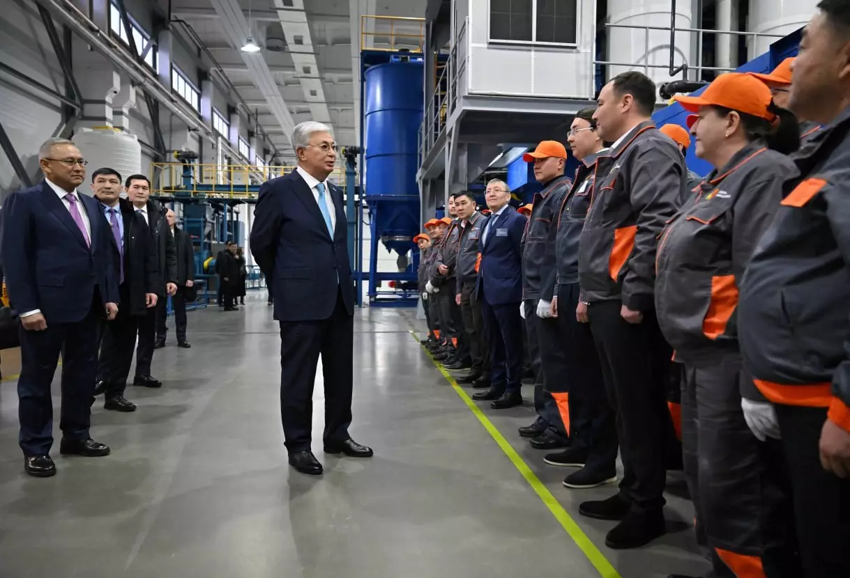 Правительство Казахстана хочет возложить вину за экономические проблемы на население.