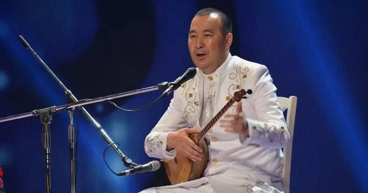   Айбек Қалиев, айтыскер ақын: Айтыскер құны «Алтын домбырамен» өлшенбейді   