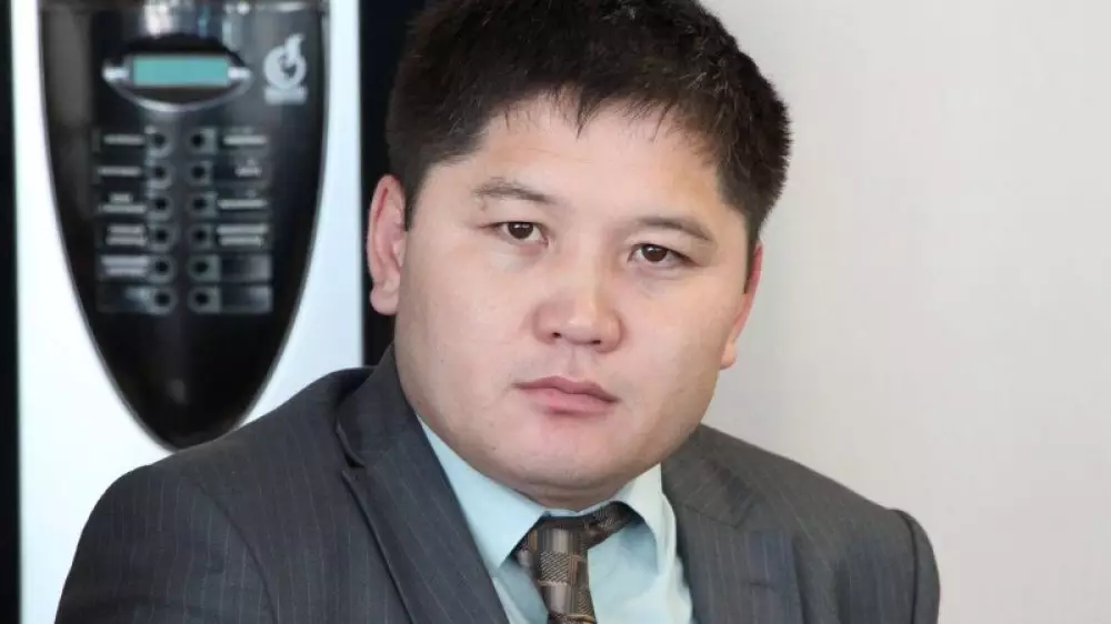 «Еркектің тіпті тоқал деген сөзді айтуына заңмен тыйым салынсын» - Журналист Ербол Мәндібек