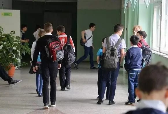 Шалқарда 10-сынып оқушысы 9-сынып оқушысын пышақтап тастады