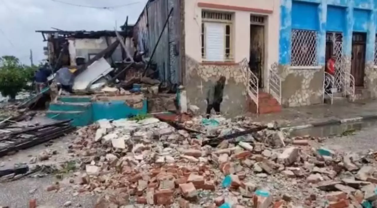 Кубада дүлей дауыл соқты