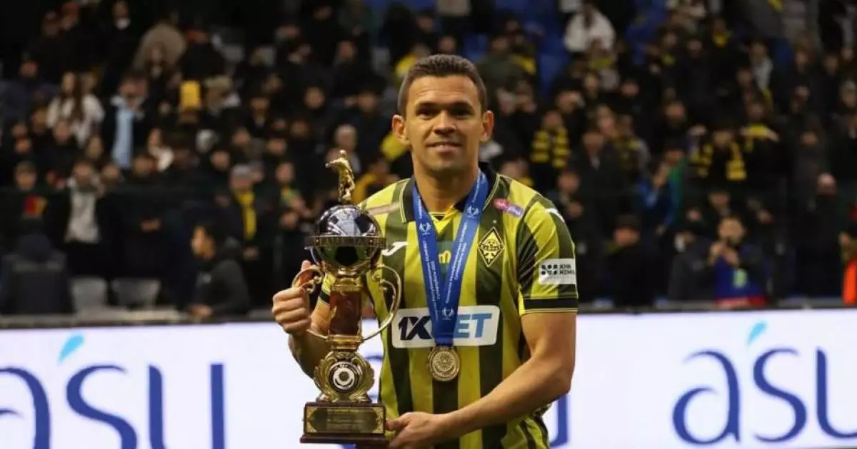  «Қайраттың» 37 жастағы футболшысы мансабын басқа қазақстандық клубта жалғастырмақ 