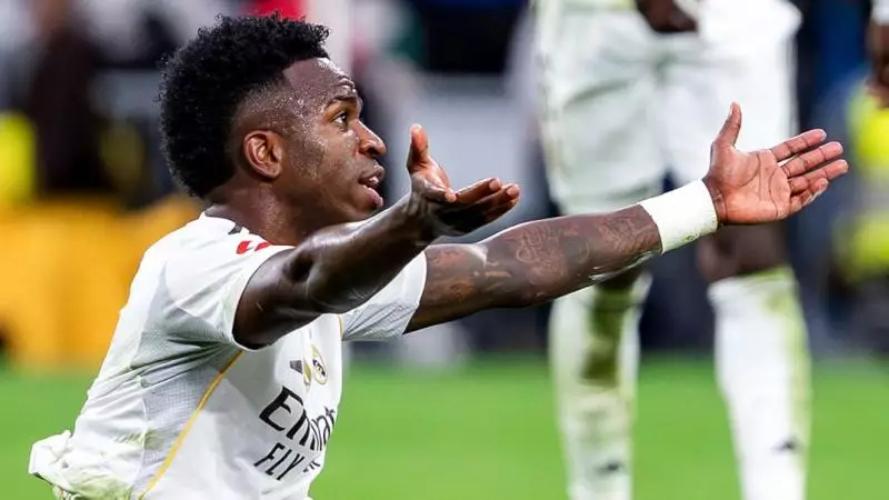 Винисиус Жуниор «Эль Классико» кезіндегі әрекеті үшін кешірім сұрады