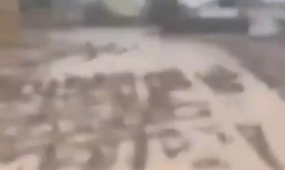 Атырау тұрғындары: 30 жылдан бері жолсыз, әр жаңбыр сайын батпаққа тұншығып жатыр