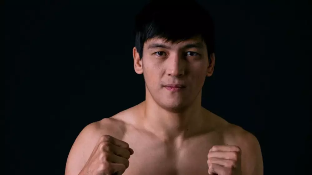 Сколько заработал Азат Максум за бой перед увольнением из UFC