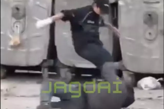 Баспанасыз адамды ұрып-соғып, қашып кеткен жасөспірім іздестірілуде