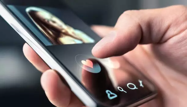 Дело о насилии над подростком через сайт знакомств направили в суд в Алматы