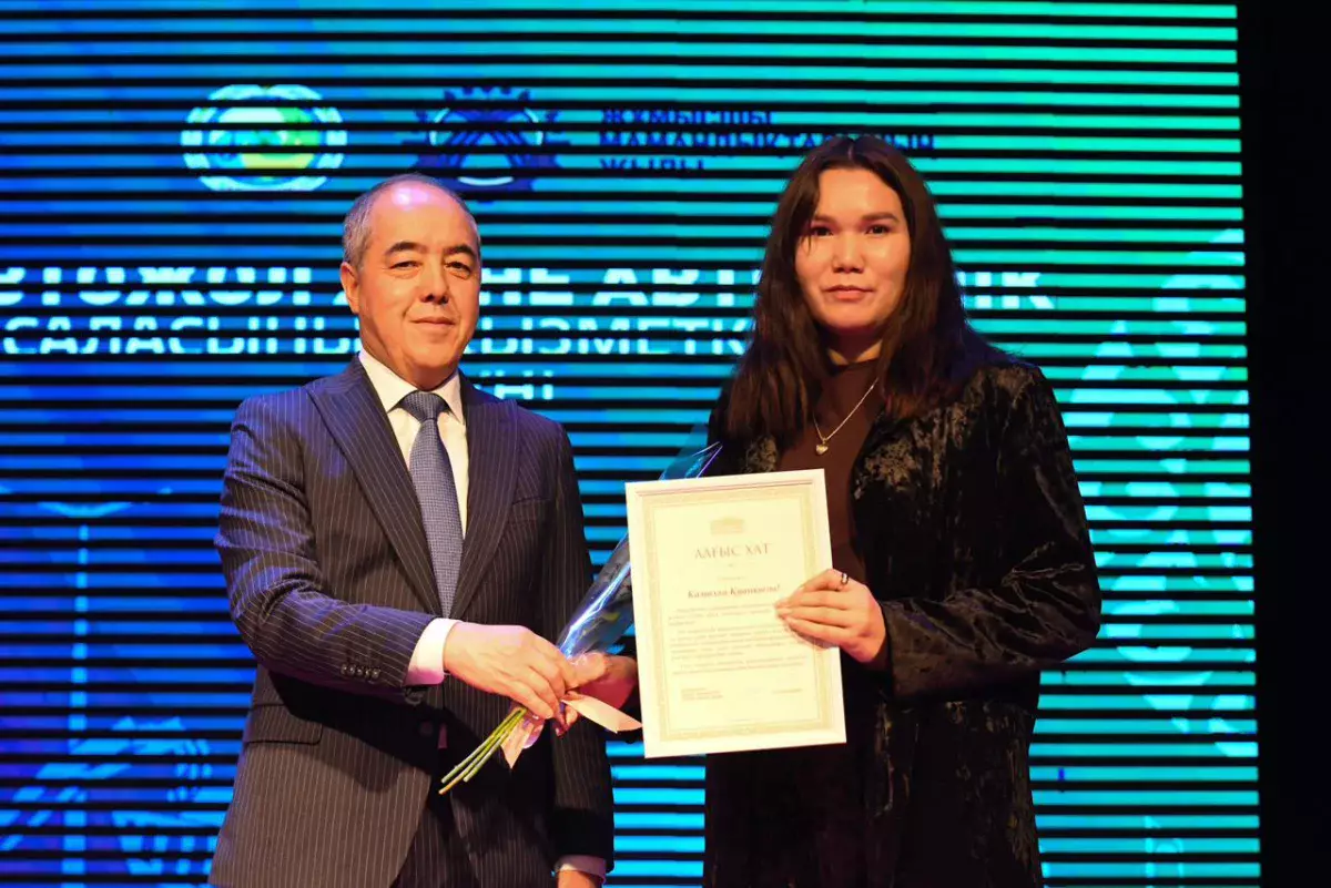 БҚО-да автомобиль көлігі мен жол саласының мамандары марапатталды