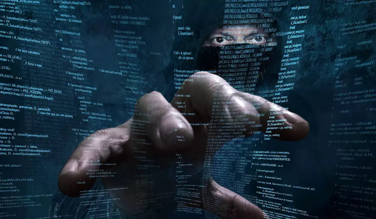 «Қазатомпромға кірейін деп ойладым»: зейнеткер акция сатып аламын деп алаяқтарға ақша берген