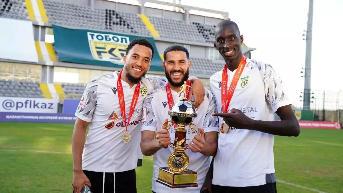 Лидер «Тобола» просится к трем злейшим соперникам