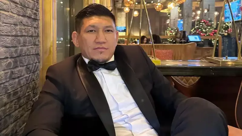 Қуат Хамитов сұраққа жауап беремін деп ұятқа қалды 