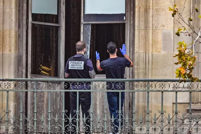 Әйгілі Луврды тонаған 3 күдікті ұсталды