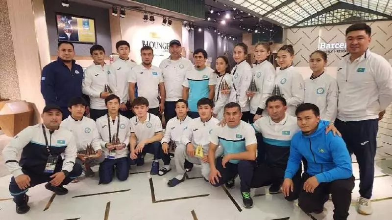 Жасөспірімдер Азиадасы: қазақстандық балуандар 9 медаль алды