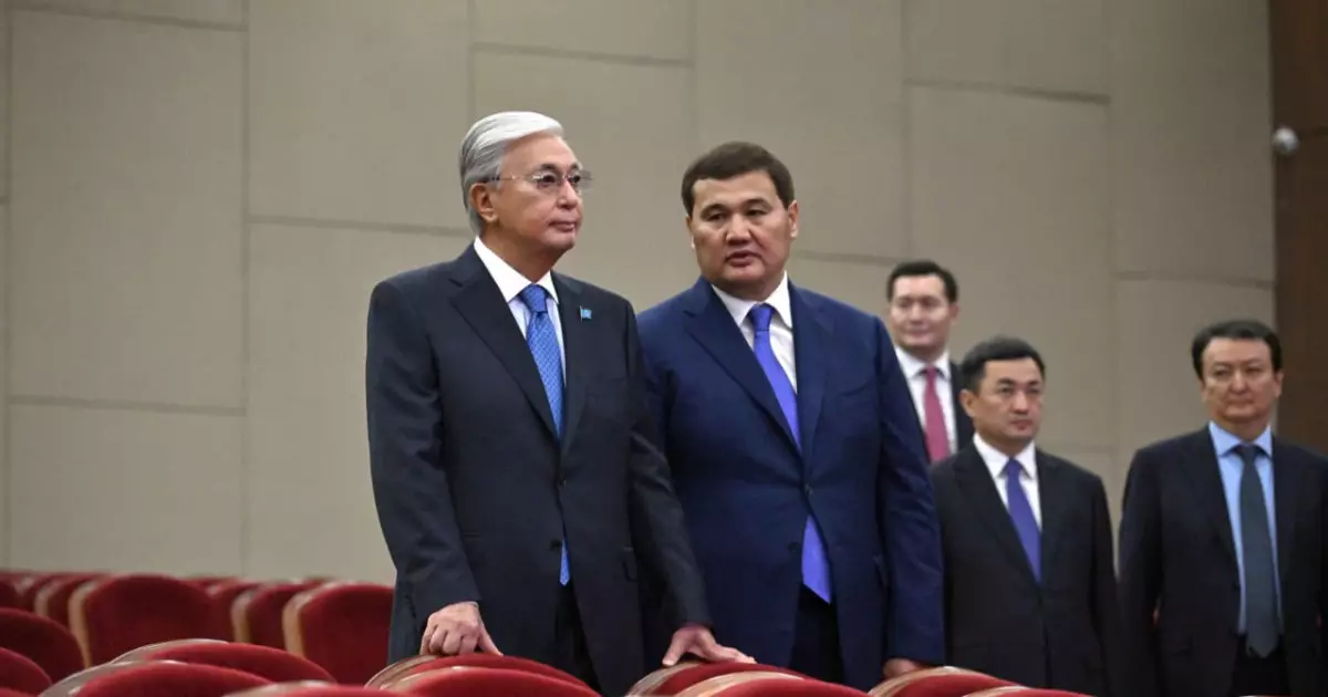   Мемлекет басшысы Қызылордадағы өнер орталығының жұмысымен танысты   