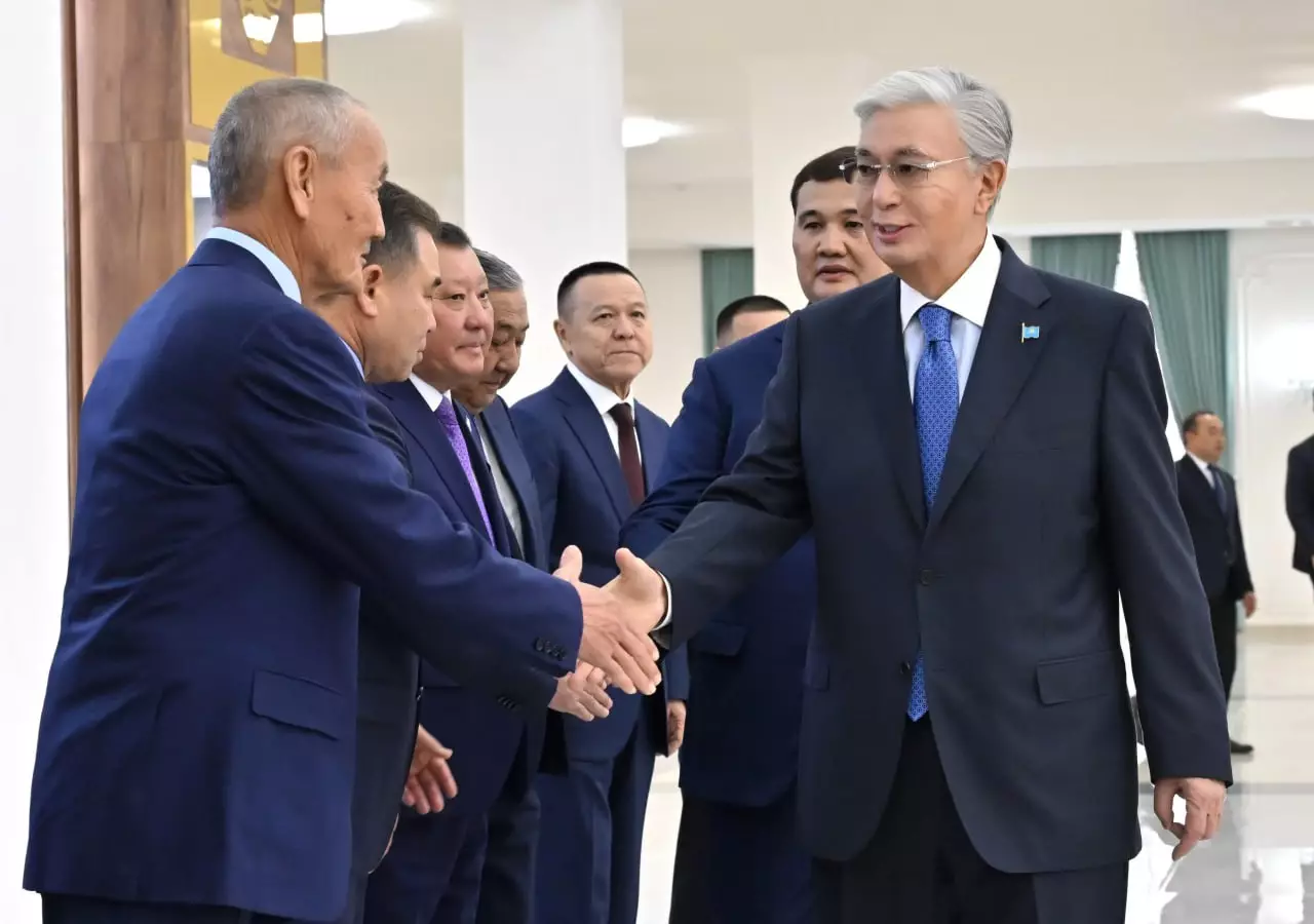 Глава государства встретился с общественностью региона